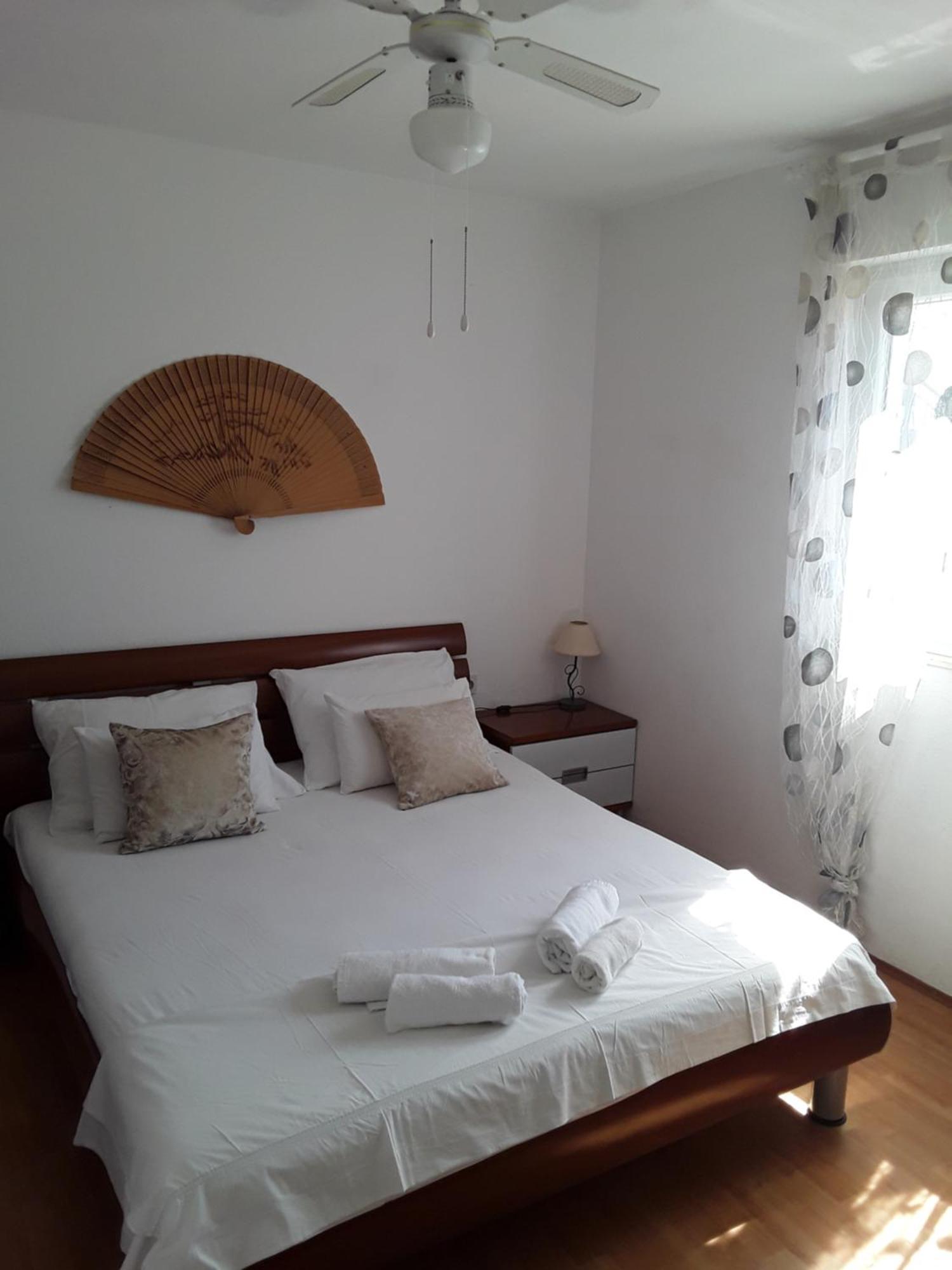 Apartment Remi, Penthouse With Balcony, Free Parking Marina Kültér fotó
